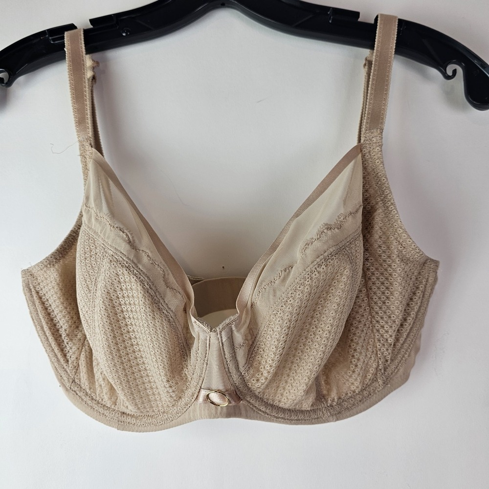 CHANTELLE 2231 Parisian Allure Size US 30DDDD Lace Plunge Bra Beige Mesh Trim